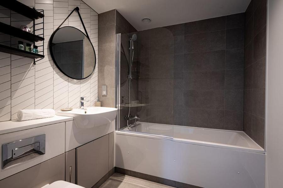 Cabot - Central Apartments บริสตอล ภายนอก รูปภาพ